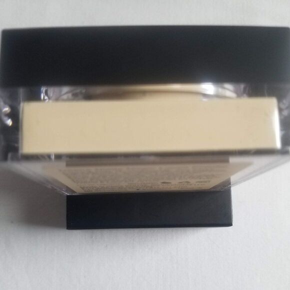 BYOD - Desire Matte Magic Loose Powder - Translucent - Picture 7 of 10